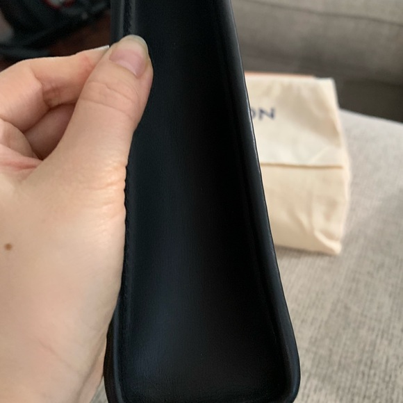 Louis Vuitton Toiletry raffia pouch on chain bag - Picture 5 of 12